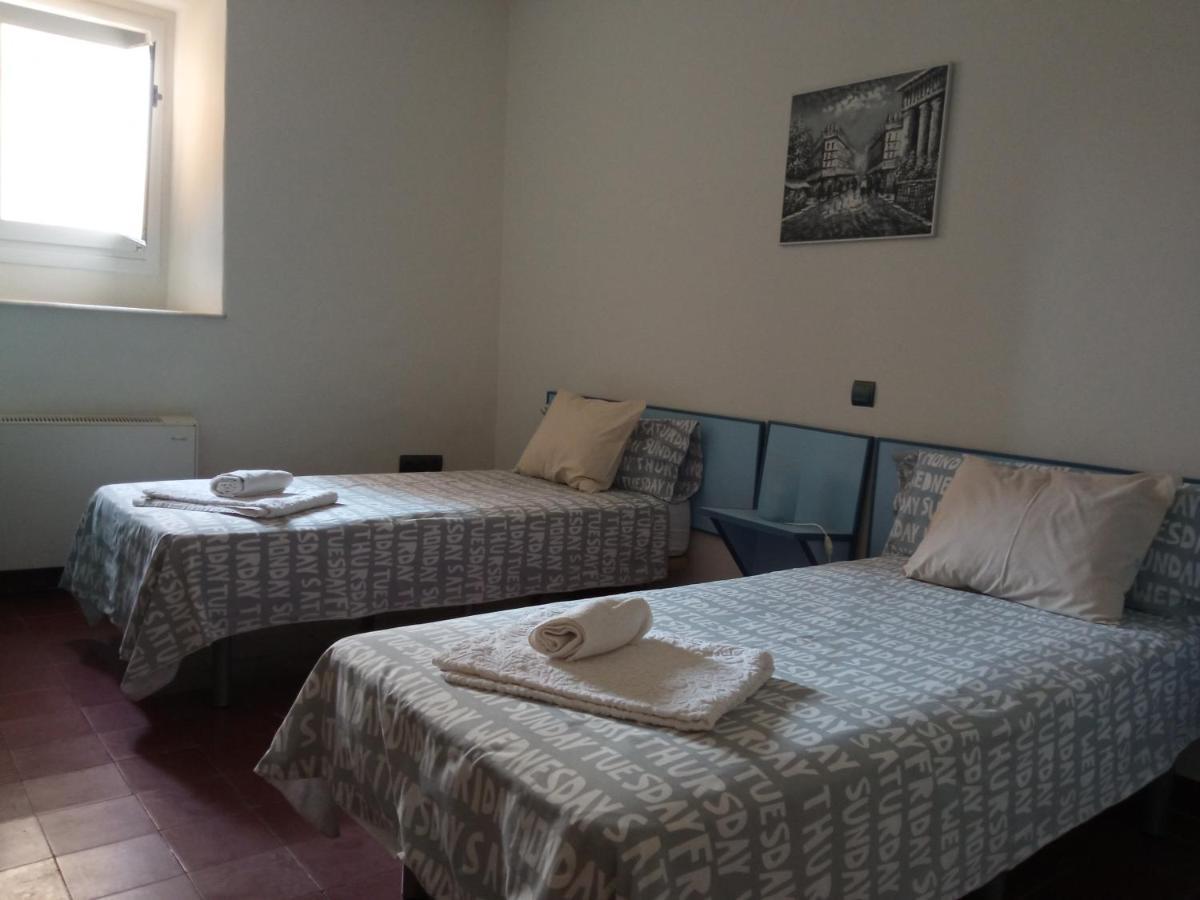 Apartamento La Almena 1 Junto A Plaza Mayor,2 Habitaciones, Parking Gratuito Caces Dış mekan fotoğraf